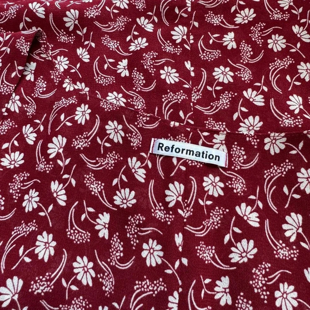 Reformation Red Floral Blouse Women's Size 8 Square Neck Puff Sleeves Cottage - Picture 7 of 8